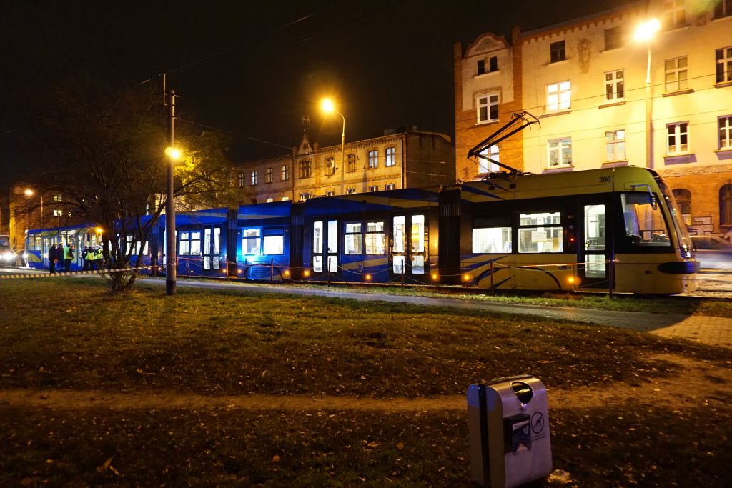 zderzenei trzech tramwaj&oacute;w Toruń